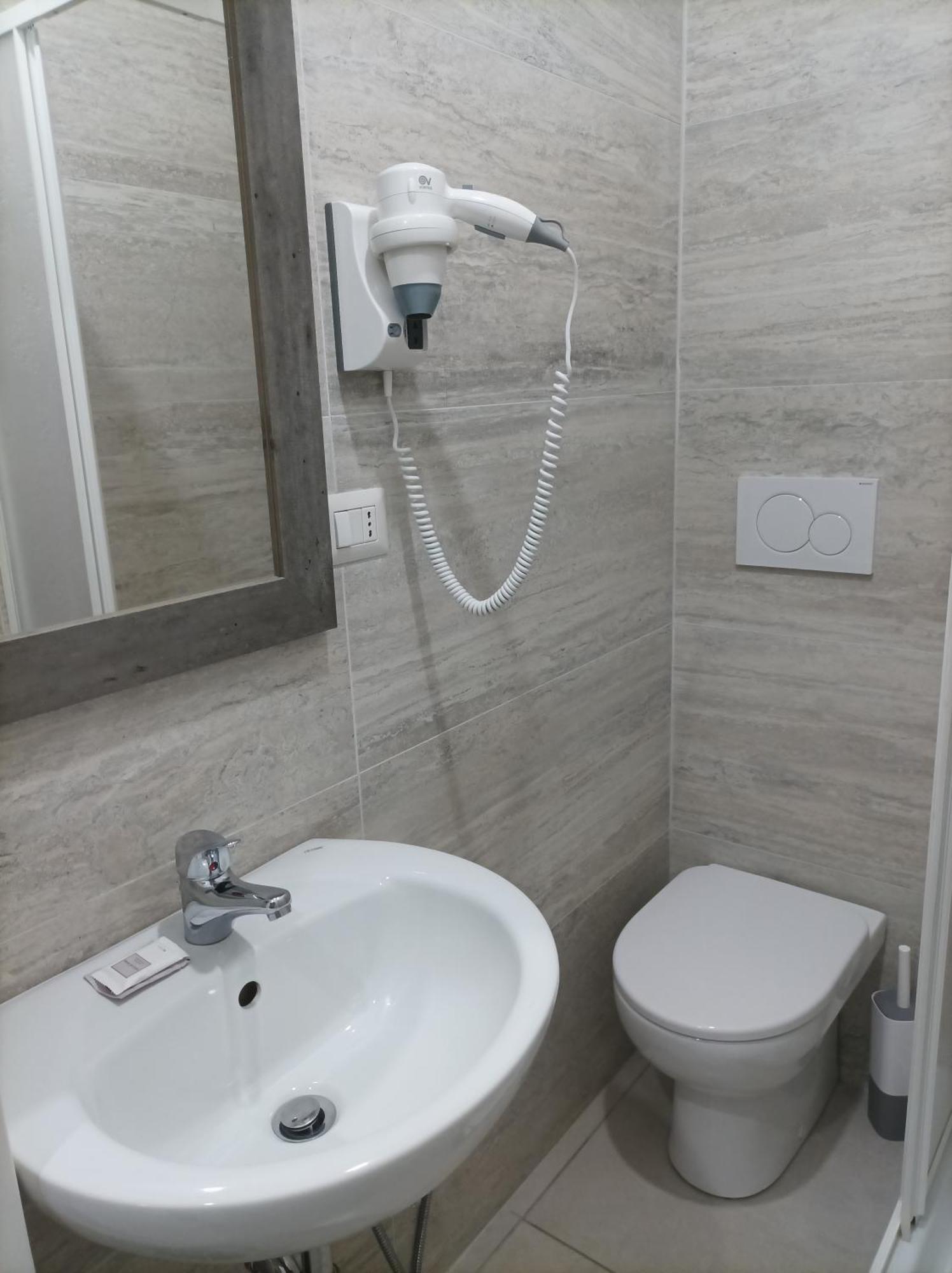 Angi Home Rome Bagian luar foto