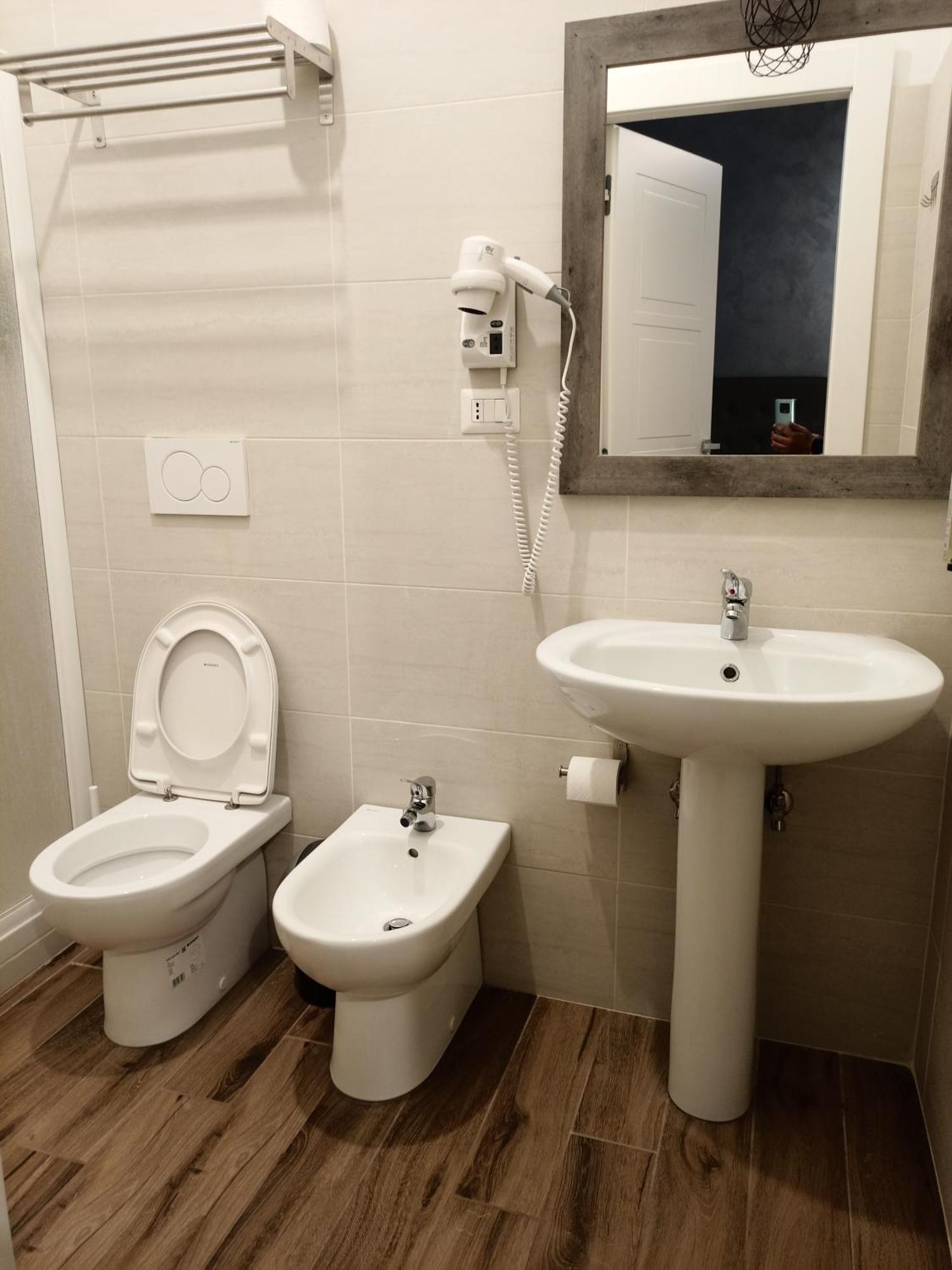 Angi Home Rome Bagian luar foto
